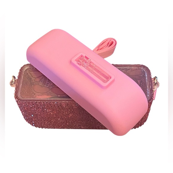 Adorable Pink Kids Camera Water Bottle with Heart and Bow Accents - Picture 6 of 7